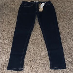 Levi jeans